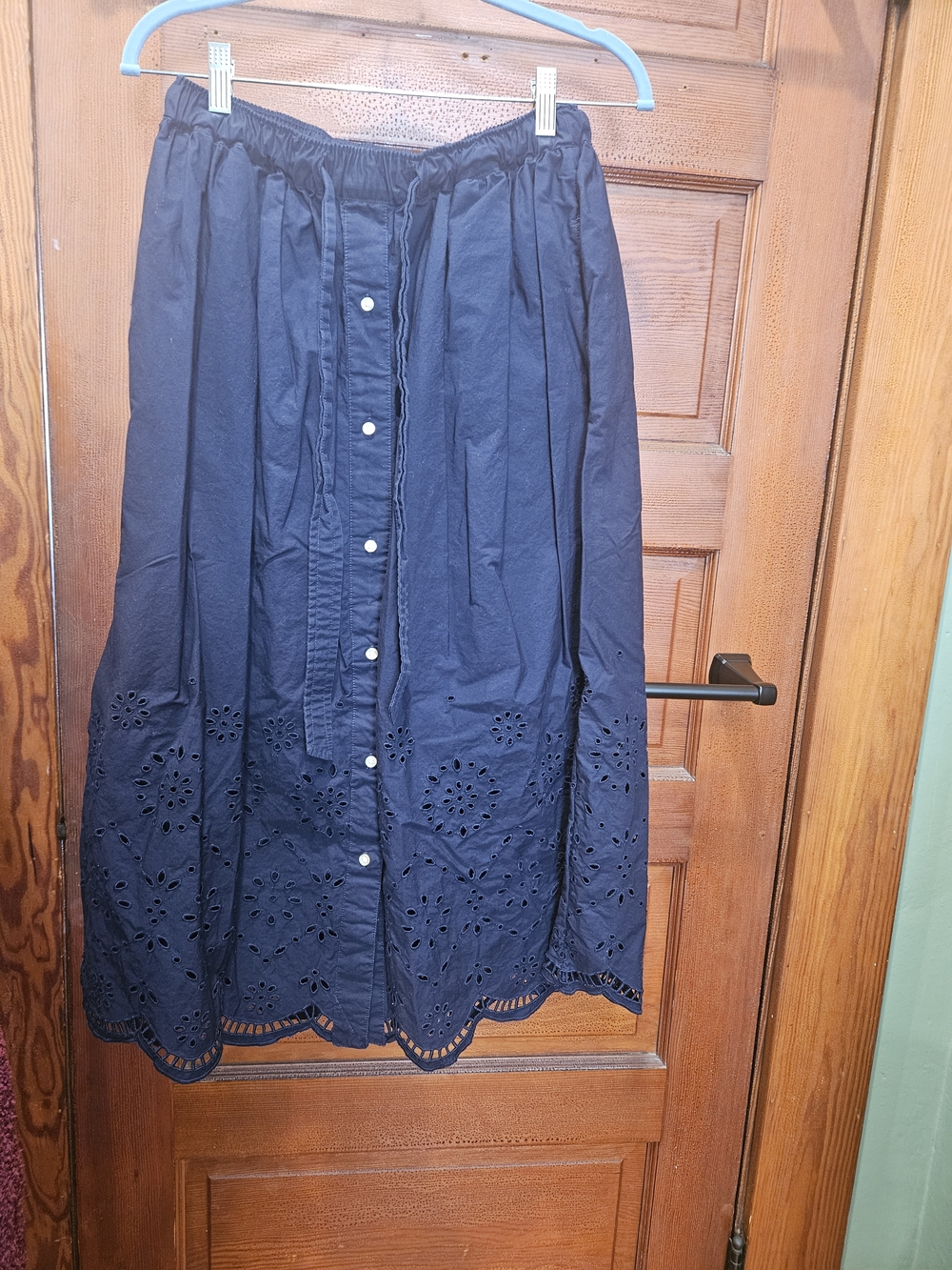 Women’s Navy Eyelet Button-Front Midi Skirt — Elastic Waist
